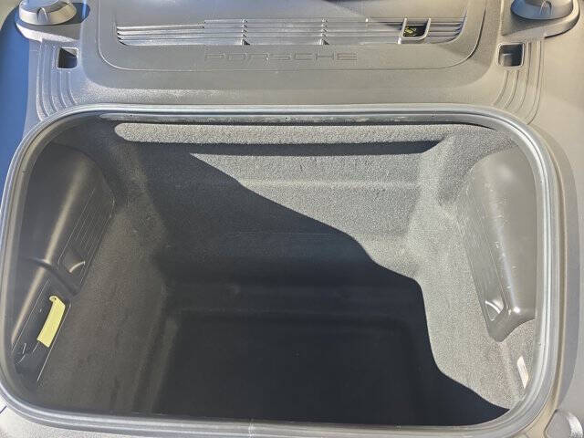 2019 Porsche 718 Cayman