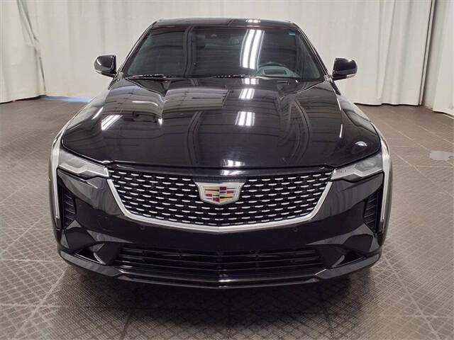 2023 Cadillac CT4 Premium Luxury