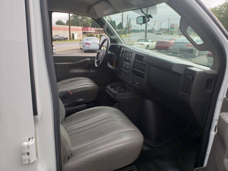 2021 Chevrolet Express 2500