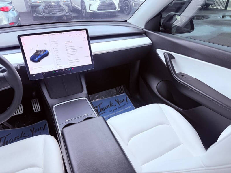 2022 Tesla Model Y Performance