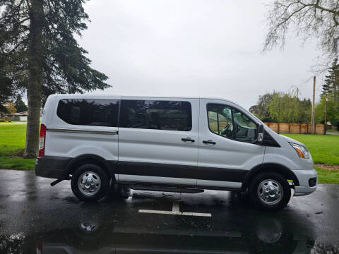 2020 Ford Transit 150 XLT