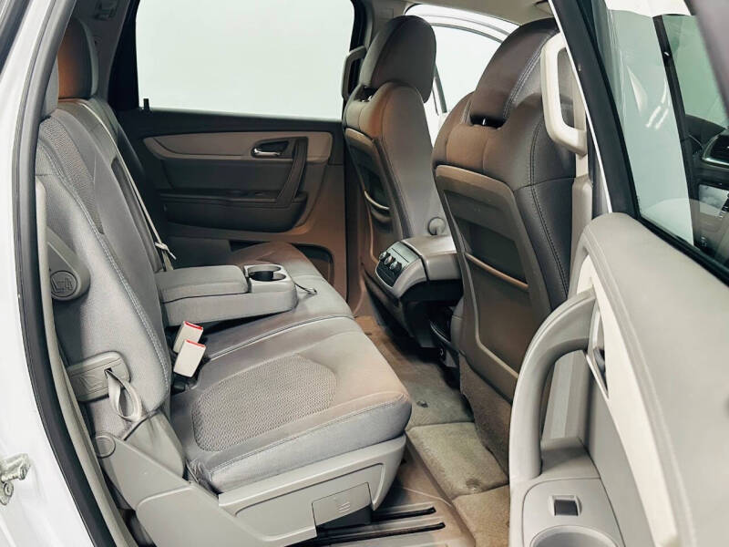 2017 Chevrolet Traverse LS