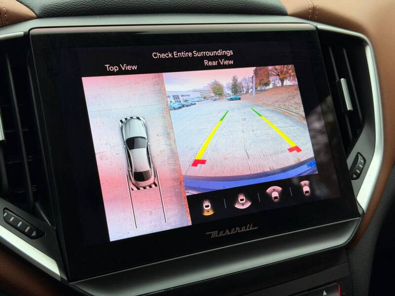 2022 Maserati Ghibli Modena Q4