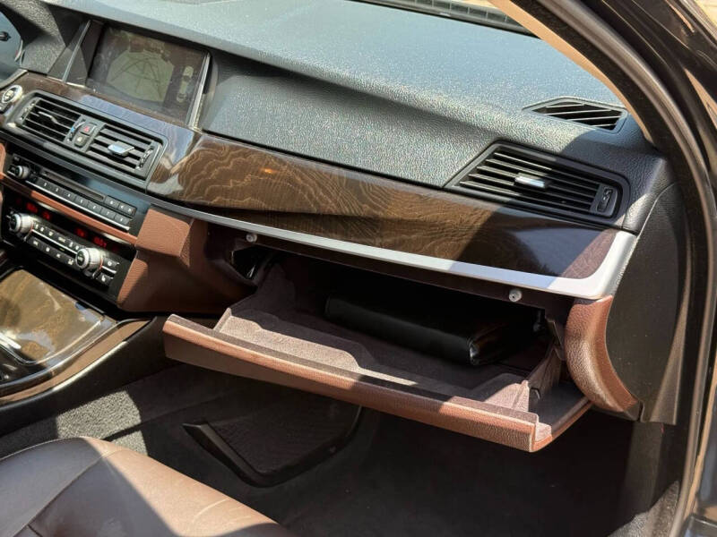 2014 BMW 5 Series 528i