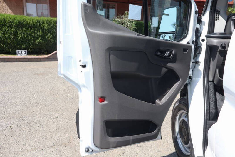 2026 Ford Transit 250