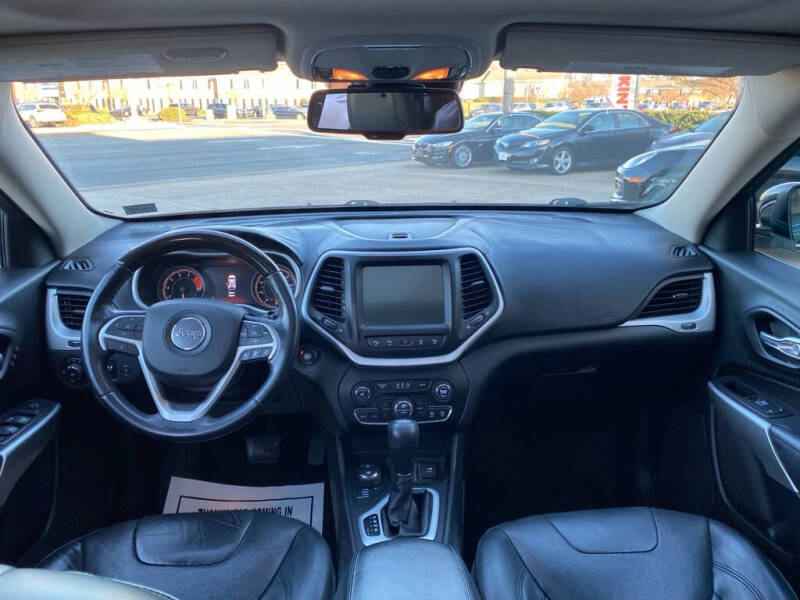 2017 Jeep Cherokee Overland