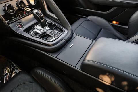 2021 Jaguar F-TYPE P300