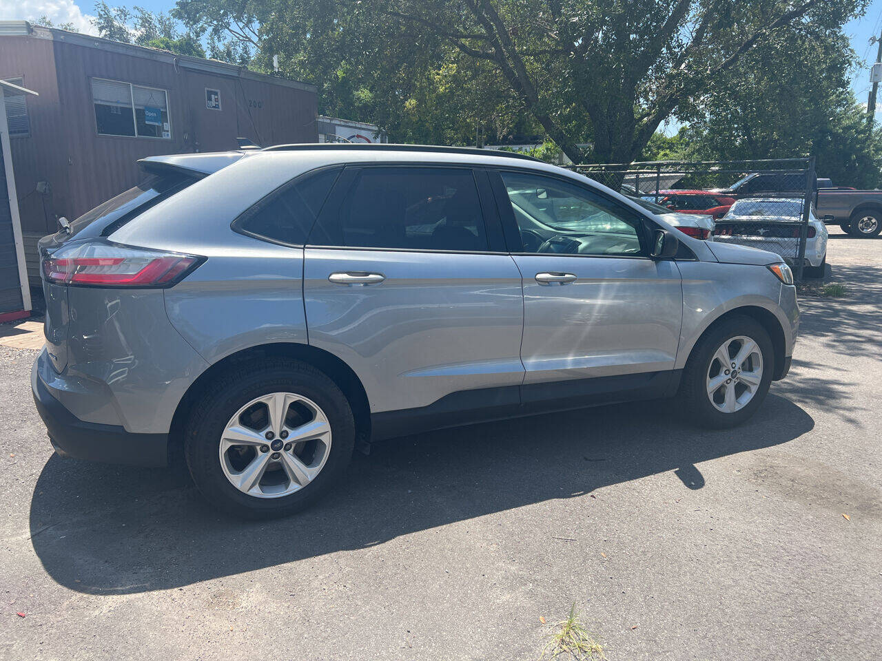 2020 Ford Edge SE photo 12