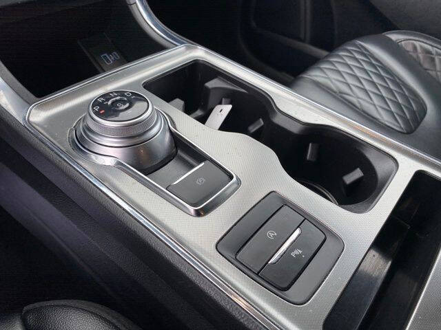 2023 Ford Edge Titanium