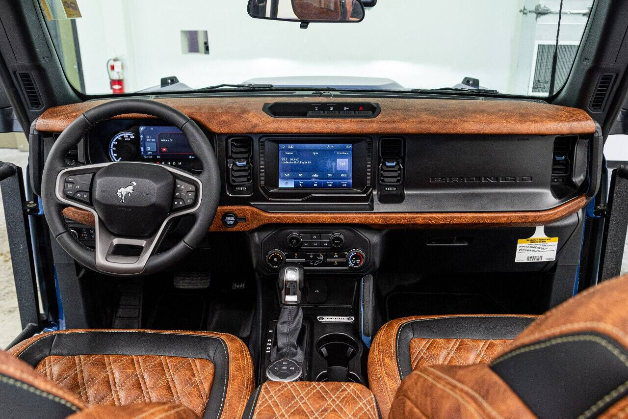 2023 FORD Bronco SUV / Crossover - $69,999
