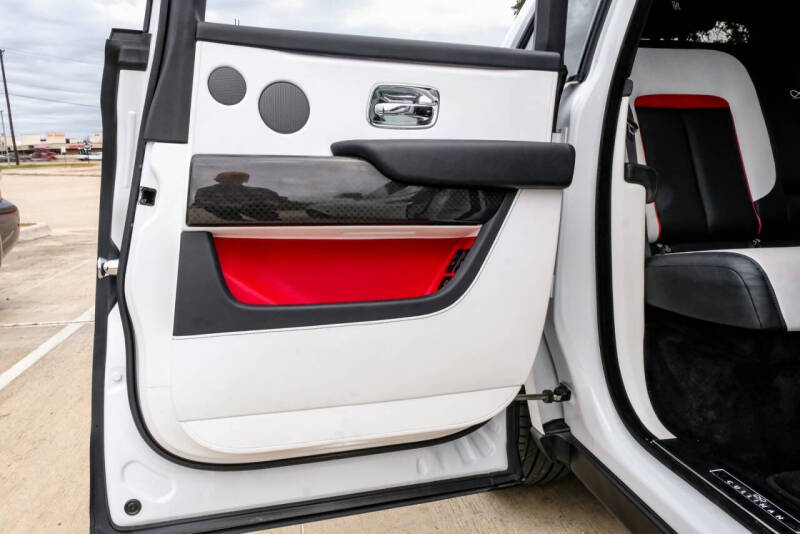 2022 Rolls-Royce Black Badge Cullinan