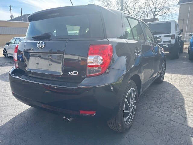 2013 Scion xD