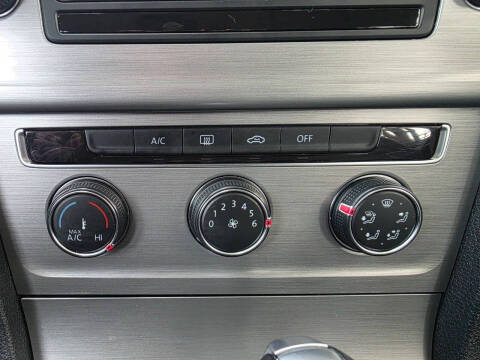 2015 Volkswagen Golf TSI S