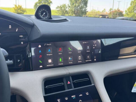 2025 Porsche Taycan 4