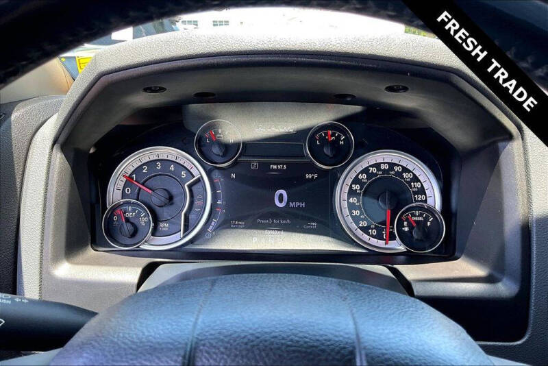 2017 RAM 1500 SLT
