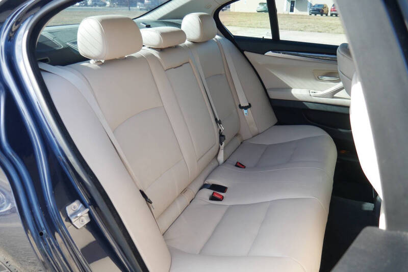 2013 BMW 5 Series 528i