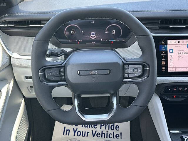 2026 Jeep Cherokee Laredo