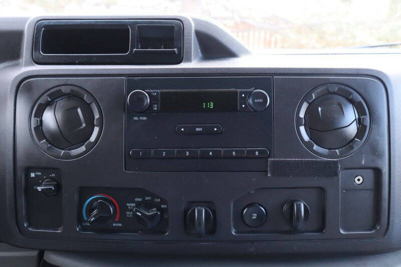 2013 Ford E-Series E-250