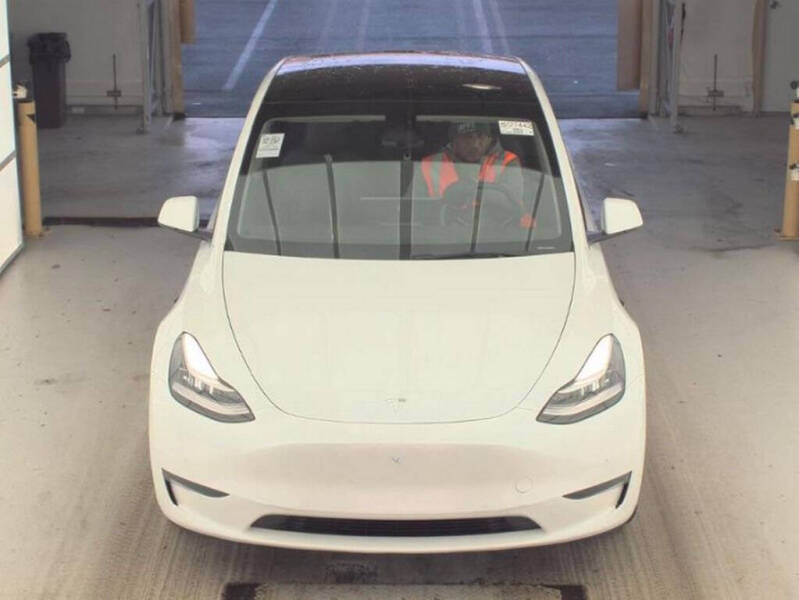 2022 Tesla Model Y Long Range