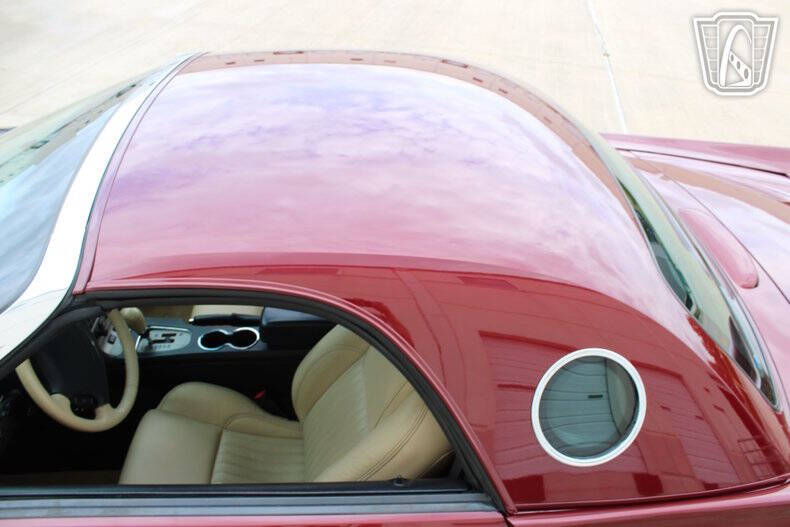 2004 Ford Thunderbird Deluxe