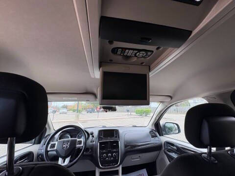 2016 Dodge Grand Caravan SXT Plus