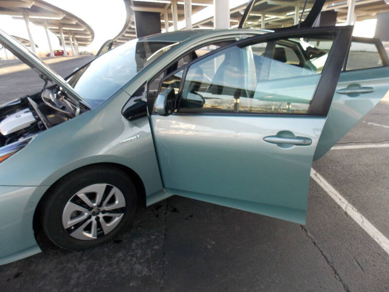 2017 Toyota Prius Three