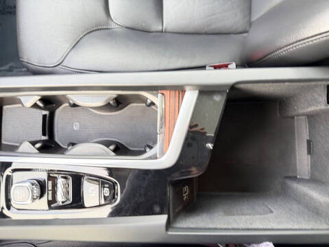 2020 Volvo S60 T5 Momentum