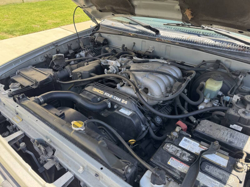 2000 Toyota 4Runner SR5