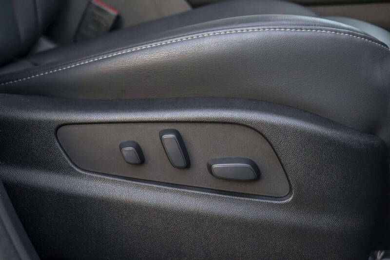 2022 Cadillac XT4 Luxury