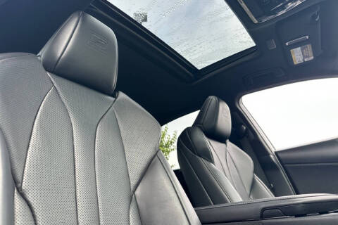 2024 Lexus NX 450h+ F SPORT Handling