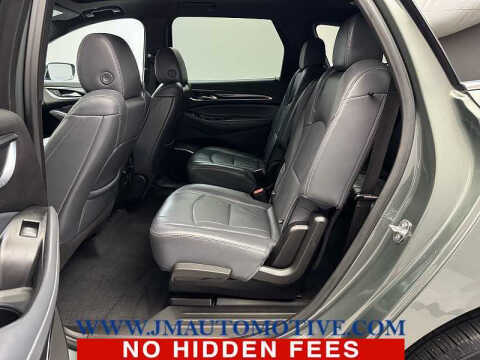 2022 Buick Enclave Essence