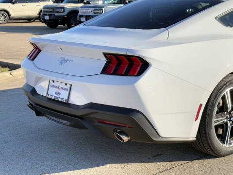 2025 Ford Mustang EcoBoost