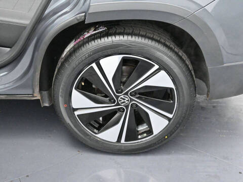2024 Volkswagen Taos SE 4Motion