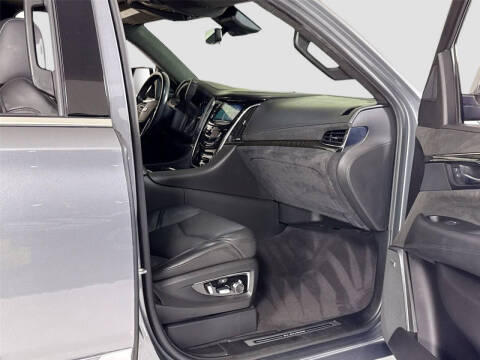 2020 Cadillac Escalade Platinum