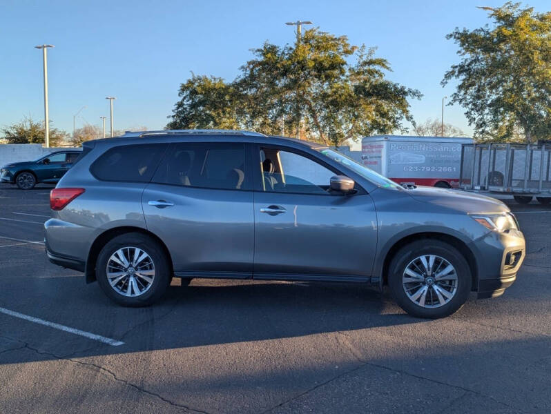 2020 Nissan Pathfinder S