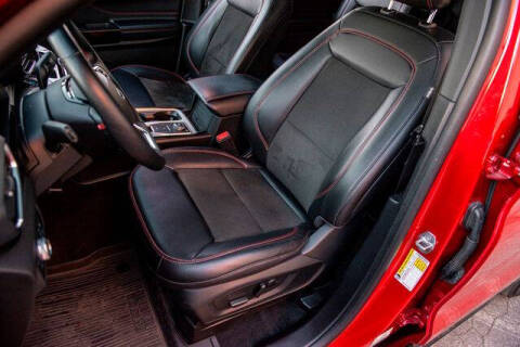 2022 Ford Explorer ST-Line