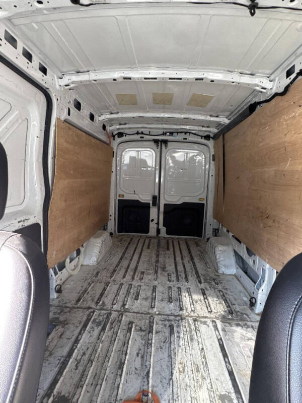 2023 Ford Transit