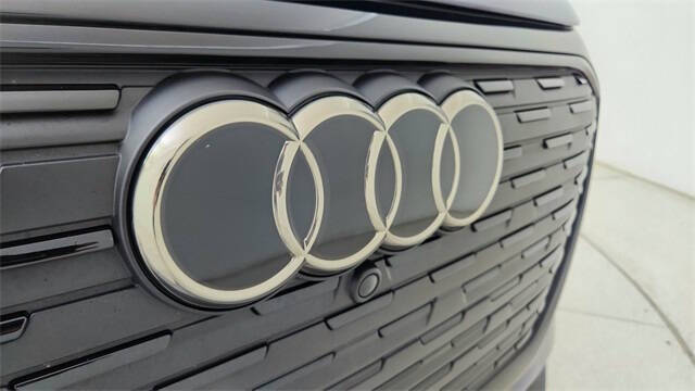 2024 Audi Q4 e-tron quattro Premium Plus 50