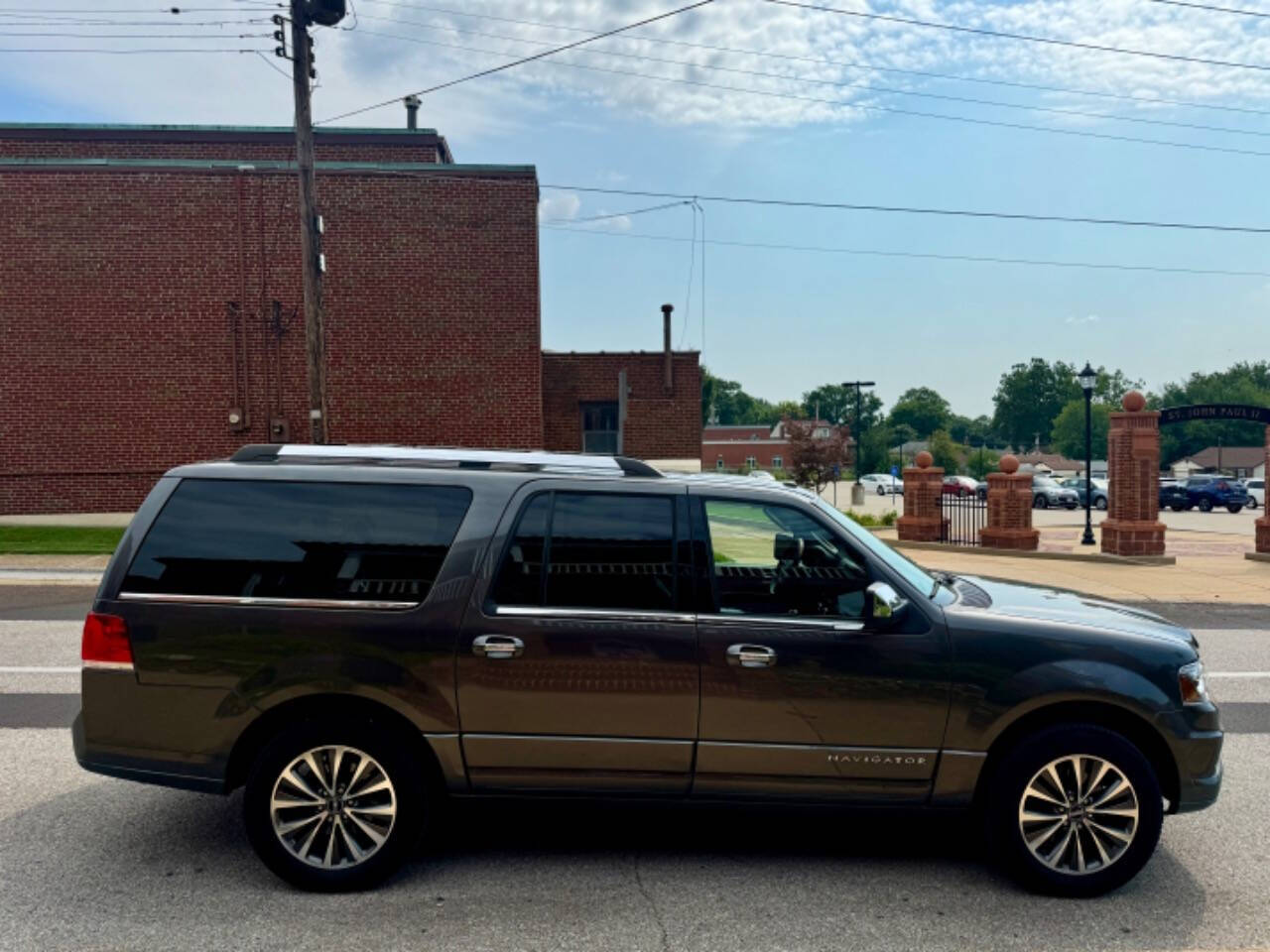 2017 Lincoln Navigator L for sale at Kay Motors LLC. in Saint Louis, MO