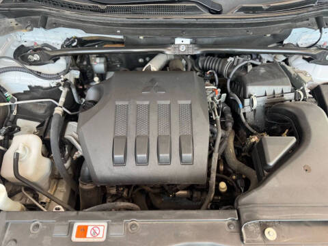 2022 Mitsubishi Eclipse Cross LE