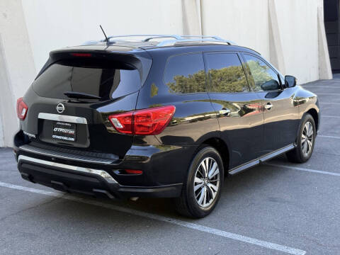 2017 Nissan Pathfinder S