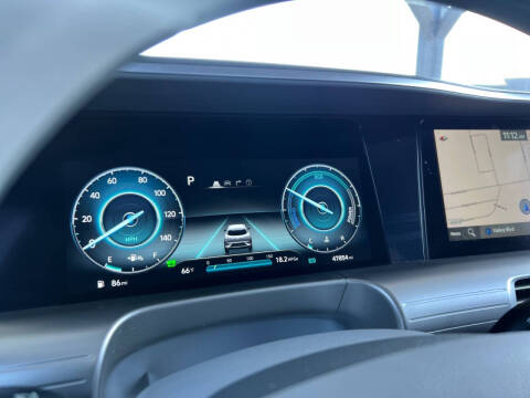 2022 Hyundai Nexo Blue