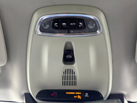 2017 Volvo XC90 T8 eAWD Inscription