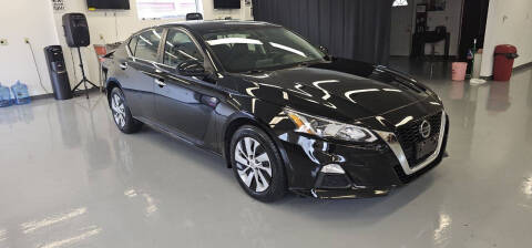 2020 Nissan Altima for sale at Wisconsin Family Autos LLC in Manitowoc WI