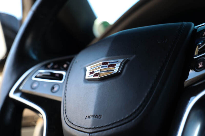 2016 Cadillac Escalade Platinum