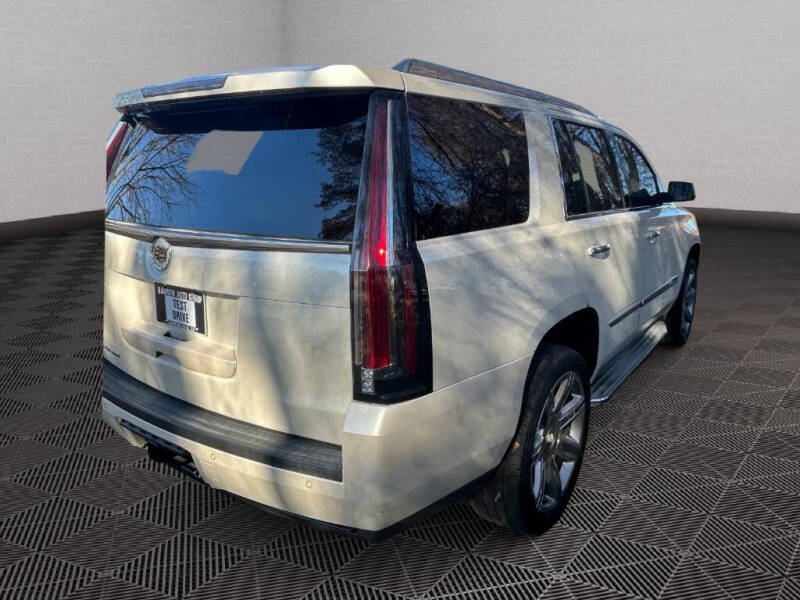 2015 Cadillac Escalade Luxury