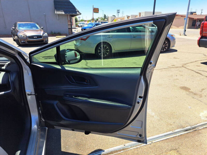 2024 Toyota Prius LE