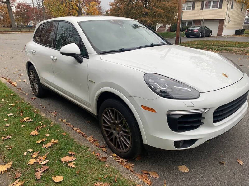 2017 Porsche Cayenne S E-Hybrid