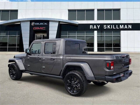 2024 Jeep Gladiator NightHawk