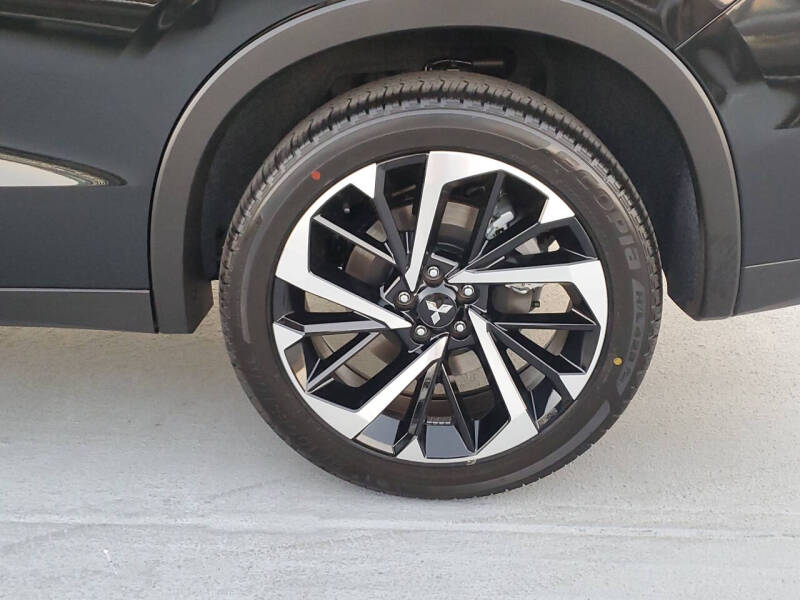 2025 Mitsubishi Outlander PHEV SE